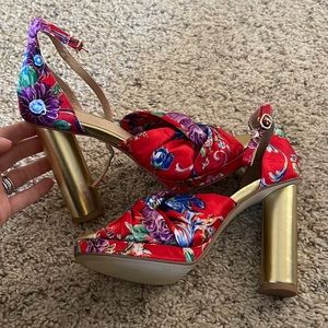 Brand new chinese laundry red floral heel